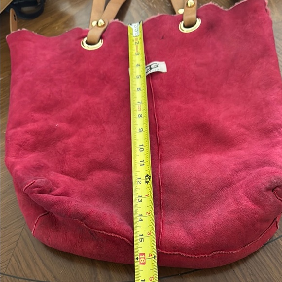UGG Australia Red Suede Shoulder Tote Bag with Leather Handles Shearling Lined - Picture 12 of 16